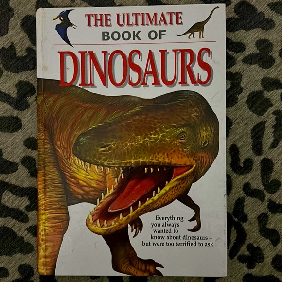 The ultimate book of dinosaurs - Picture 1 of 4